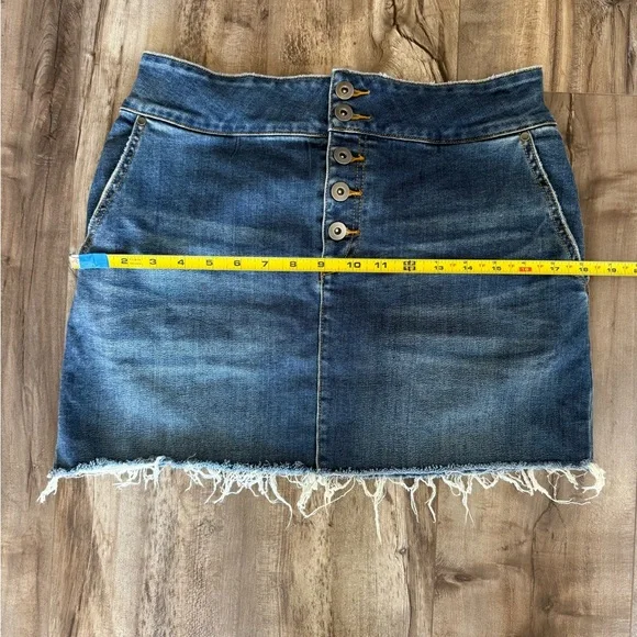 Prana Denim Mini Skirt, Button Front, Raw Hem, Size 10 - Picture 7 of 8